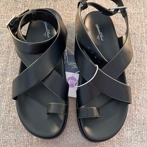 Universal Thread Black Strappy Sandals
